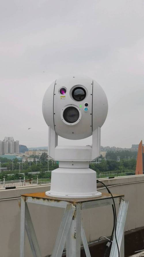 文明城市建设中的球形转台高空瞭望监控摄像机 城市管理的智能之眼